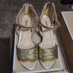 Michael Kors Gemini Jones Gold Sandals Heel Size 4